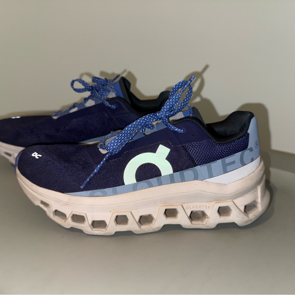 On Running women’s Blue Running Shoes